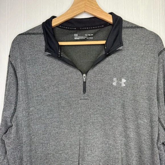 Under Armor loose thread borne heat gear 1/4 zip polo size XL - Picture 2 of 9
